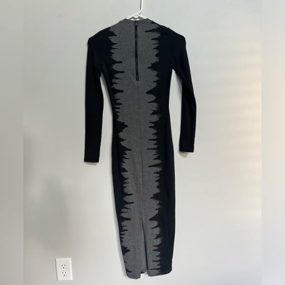 H&M Divided fitted dress size XXS - Picture 3 of 4